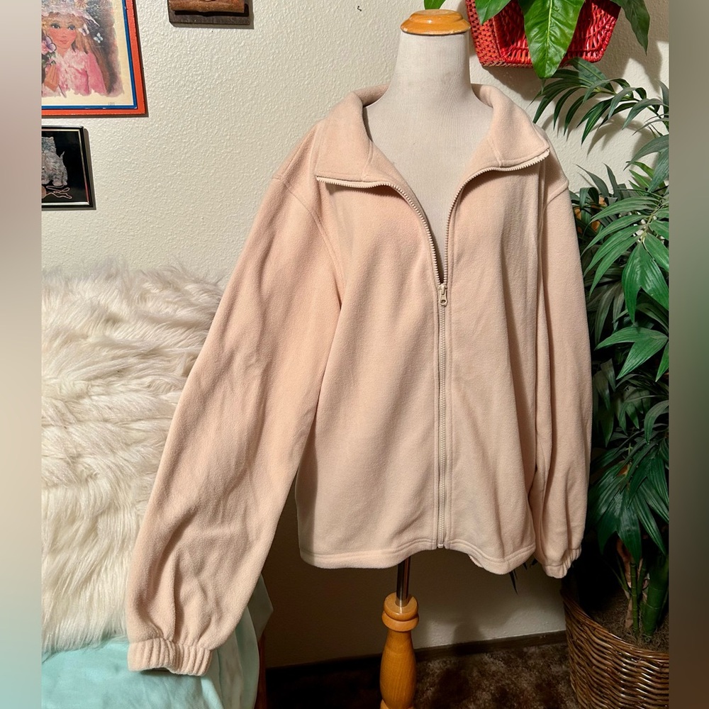 Size L Cream Colored Jacket